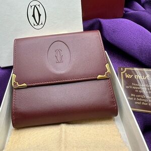 Cartier kiss wallet new